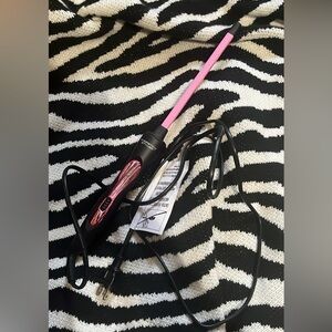 Curling iron brand new